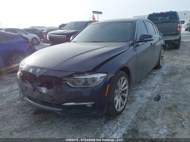 BMW 330i Xdrive 2017 WBA8D9C32HA005771 Image 2