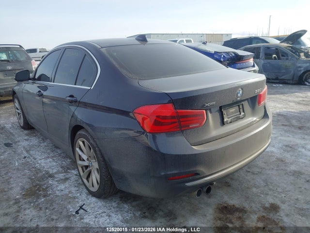 BMW 330i Xdrive 2017 WBA8D9C32HA005771 Image 3