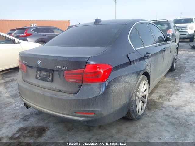 BMW 330i Xdrive 2017 WBA8D9C32HA005771 Image 4