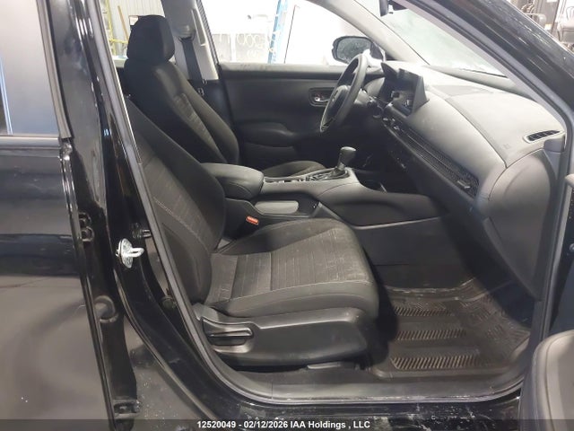 3CZRZ2H30RM102670 Honda HR-V LX