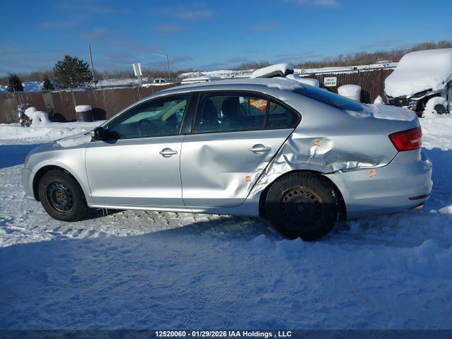 3VW2K7AJXFM308394 Volkswagen Jetta 2.0l Trendline/2.0l Trendline+