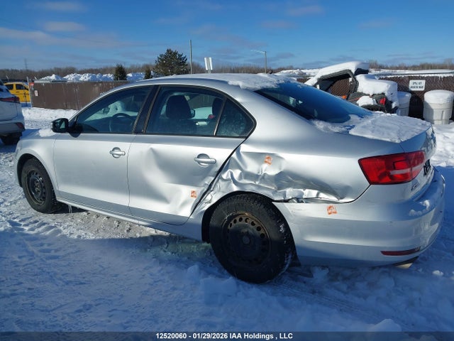 3VW2K7AJXFM308394 Volkswagen Jetta 2.0l Trendline/2.0l Trendline+