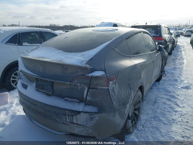 7SAYGDEF2NF452479 Tesla Model Y Performance