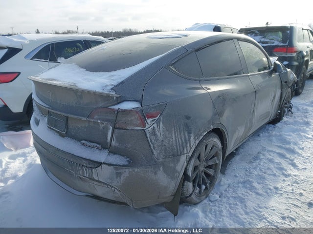 7SAYGDEF2NF452479 Tesla Model Y Performance