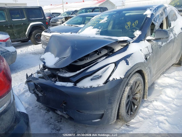 7SAYGDEF2NF452479 Tesla Model Y Performance