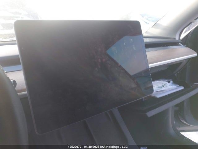 7SAYGDEF2NF452479 Tesla Model Y Performance