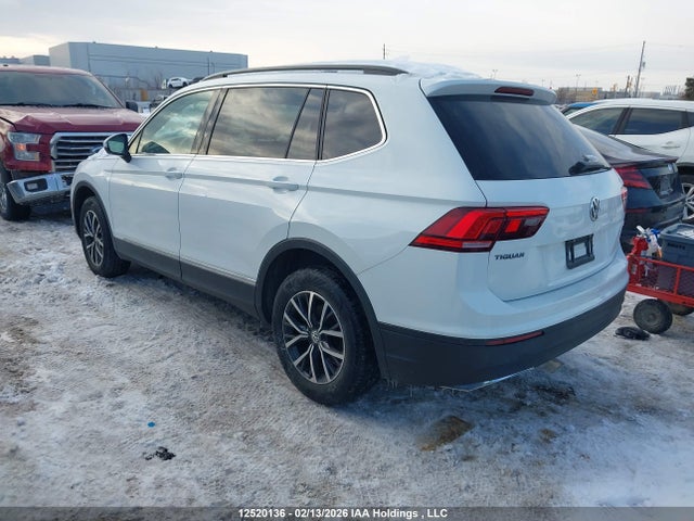 3VV2B7AX2LM043667 Volkswagen Tiguan