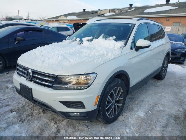 3VV2B7AX2LM043667 Volkswagen Tiguan