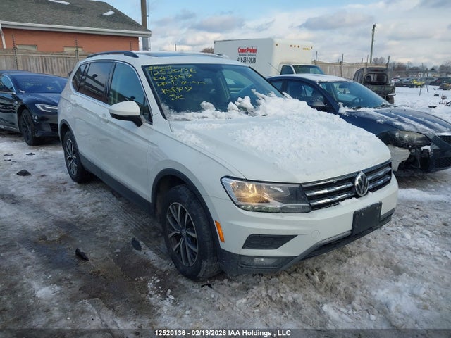 3VV2B7AX2LM043667 Volkswagen Tiguan