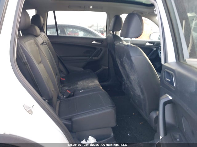3VV2B7AX2LM043667 Volkswagen Tiguan