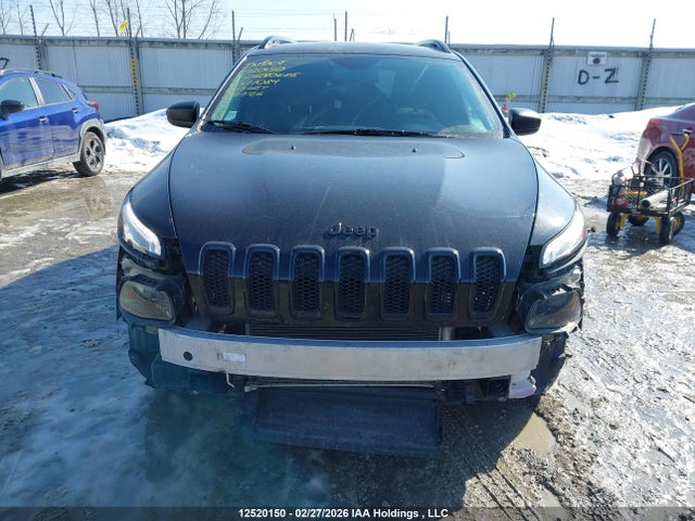 1C4PJLAS2HW577084 Jeep Cherokee