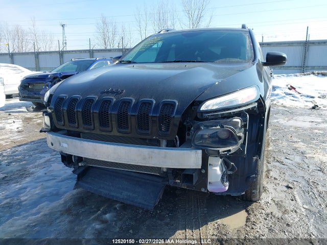 1C4PJLAS2HW577084 Jeep Cherokee
