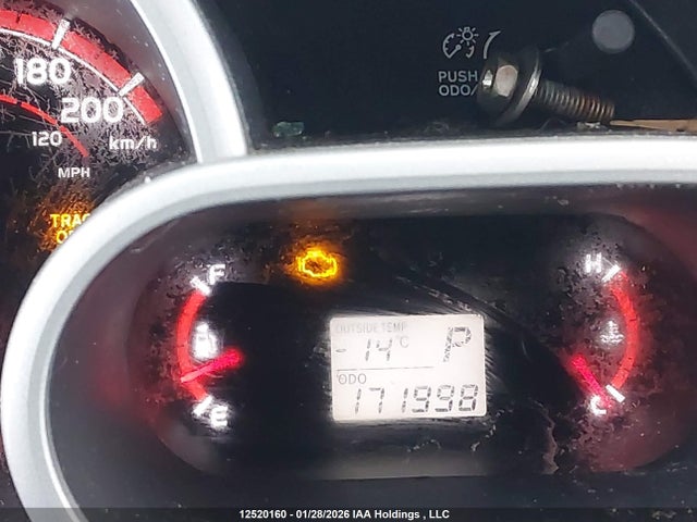 12520160 :رقم المزاد ، 2T1KU4EE2DC033683 vin ، 2013 Toyota Corolla Matrix مزاد بيع