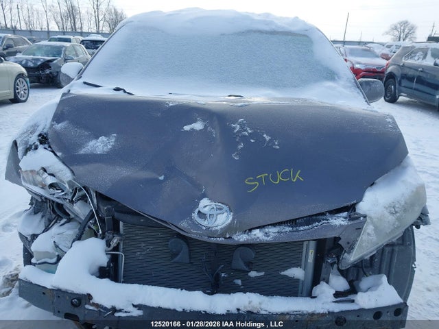 5TDKZ3DC4HS769016 Toyota Sienna Le V6