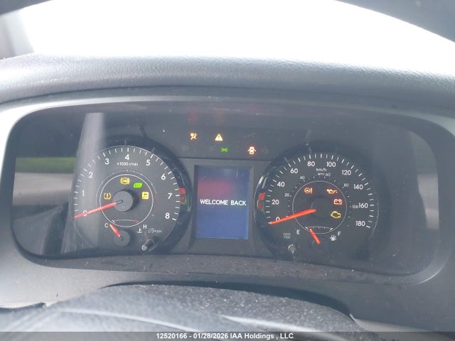 5TDKZ3DC4HS769016 Toyota Sienna Le V6