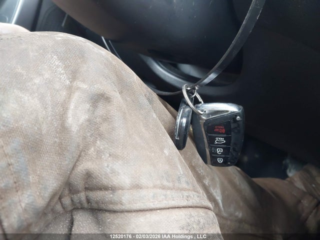 5NMZUDLBXHH039691 Hyundai SANTA FE SPORT
