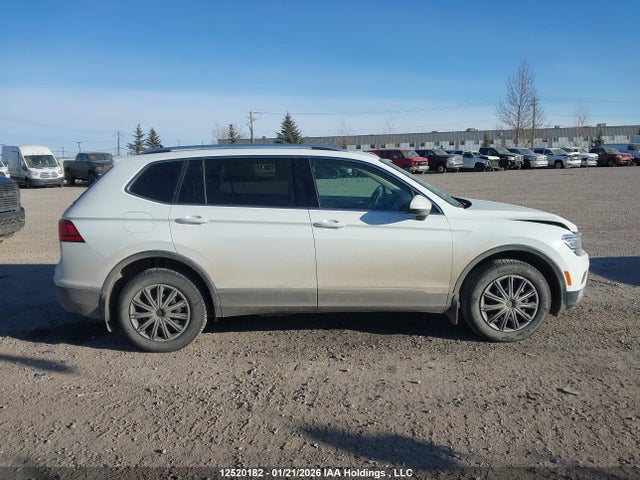 3VV4B7AX5LM028119 Volkswagen Tiguan Sel Premium R-line