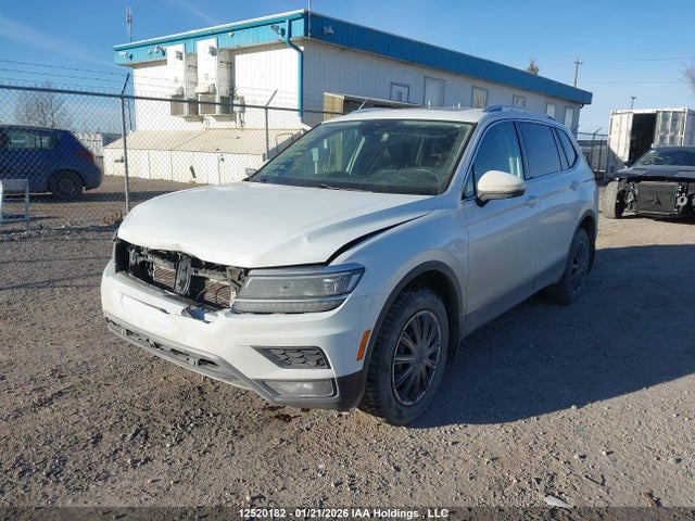 3VV4B7AX5LM028119 Volkswagen Tiguan Sel Premium R-line