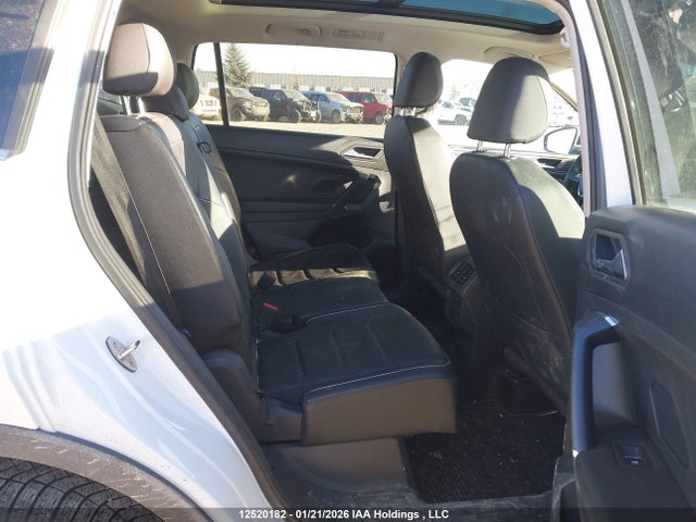 3VV4B7AX5LM028119 Volkswagen Tiguan Sel Premium R-line