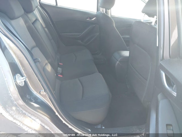 3MZBM1V71FM188281 Mazda 3 TOURING