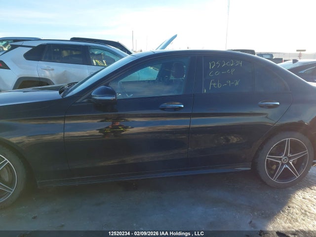 55SWF4KB1HU227885 Mercedes-Benz C 300 4matic