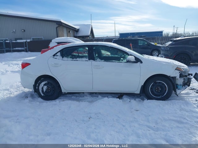 2T1BURHE6KC165142 Toyota Corolla