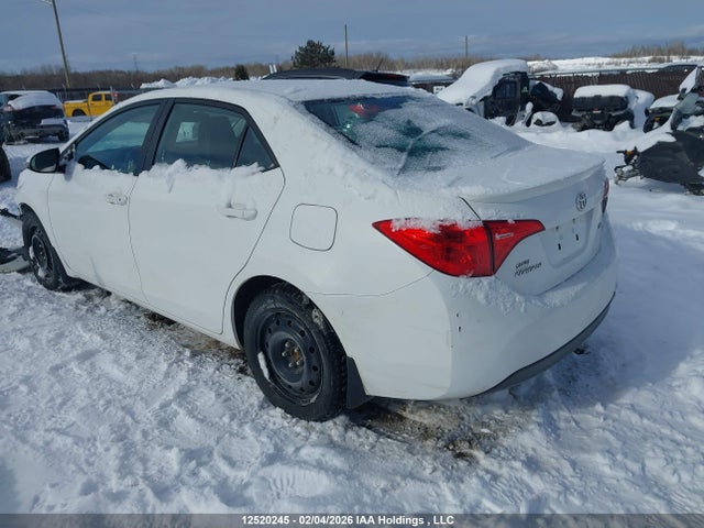 2T1BURHE6KC165142 Toyota Corolla