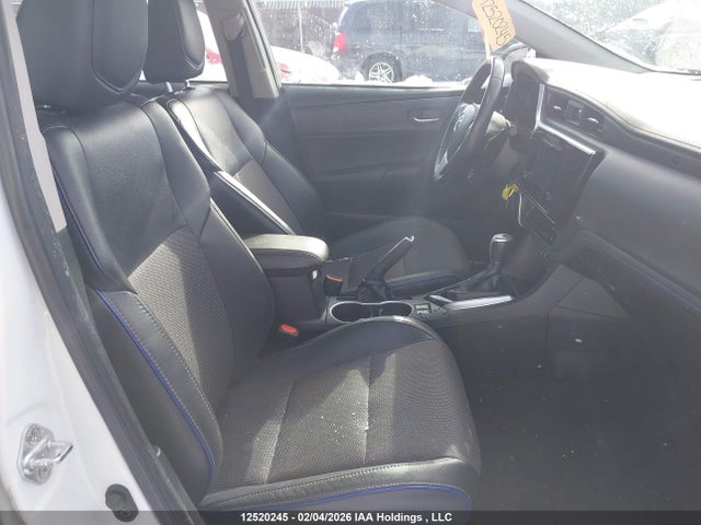 2T1BURHE6KC165142 Toyota Corolla