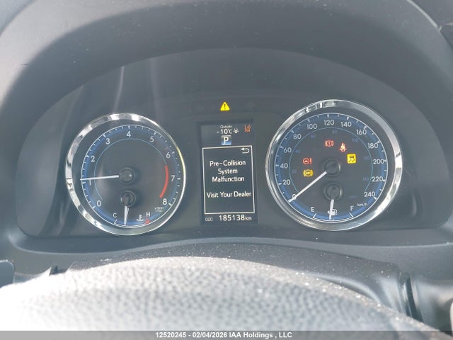 2T1BURHE6KC165142 Toyota Corolla