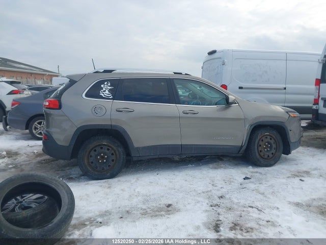 1C4PJLCB4HW619185 Jeep Cherokee North