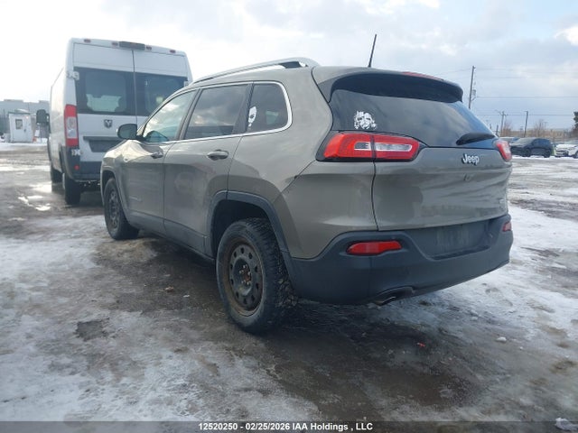 1C4PJLCB4HW619185 Jeep Cherokee North