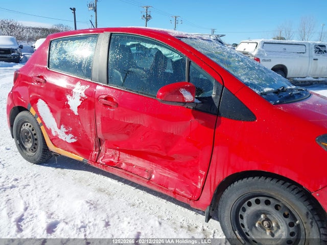 VNKKTUD39HA075837 Toyota Yaris L/le/se
