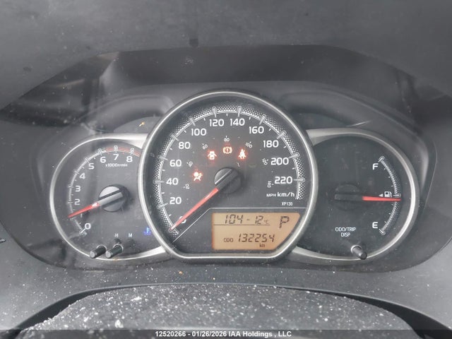 VNKKTUD39HA075837 Toyota Yaris L/le/se