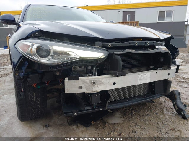 Alfa Romeo Giulia Q4 2018 ZARFAEDN4J7576778 Image 19