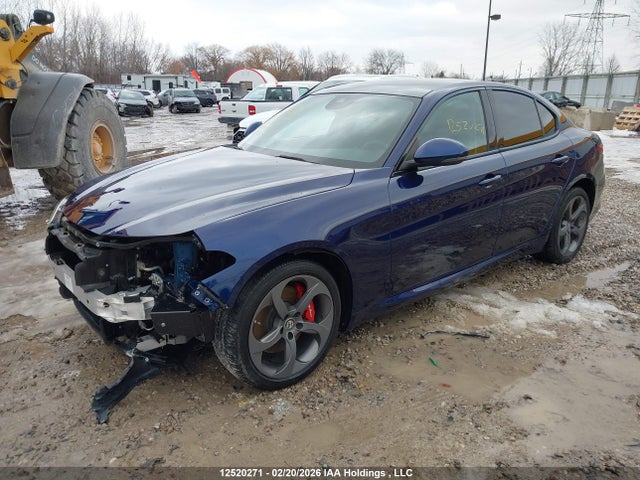 Alfa Romeo Giulia Q4 2018 ZARFAEDN4J7576778 Image 2
