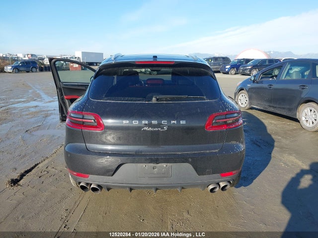 WP1AB2A56JLB33610 Porsche MACAN S