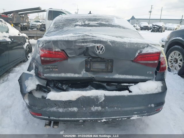 3VW167AJ8HM400008 Volkswagen JETTA S