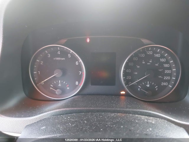 5NPD74LFXHH061973 Hyundai ELANTRA SE