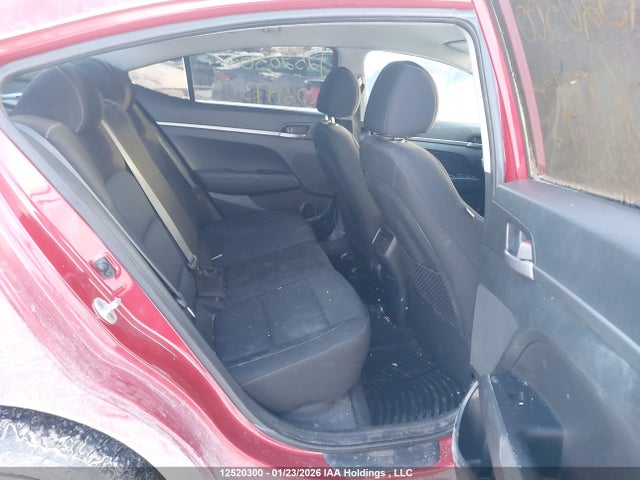 5NPD74LFXHH061973 Hyundai ELANTRA SE