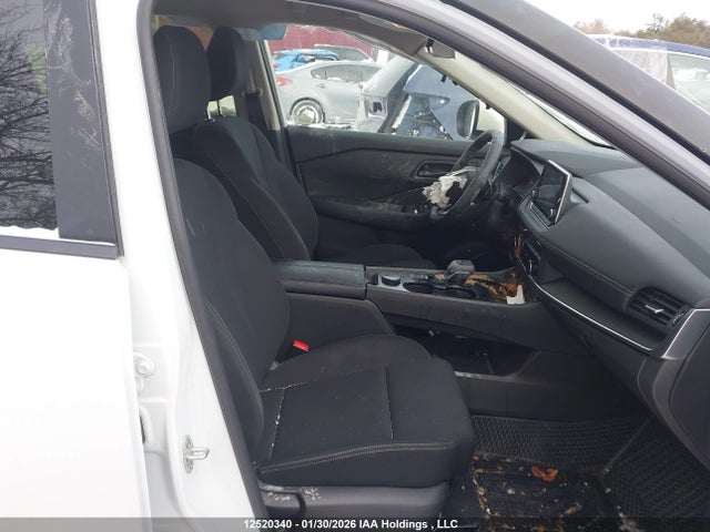 JN8BT3AB2RW288040 Nissan ROGUE S