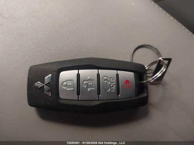 JA4J4VA85SZ612794 Mitsubishi Outlander Se/diamond Trail Edition