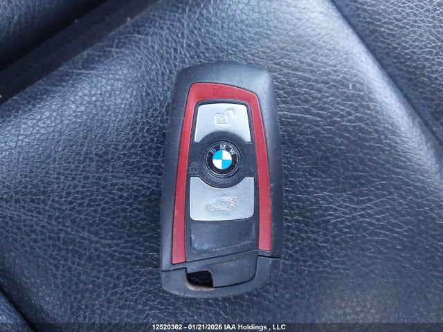 WBA3C3C57EF985430 BMW 320i Xdrive