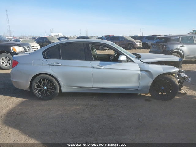 WBA3C3C57EF985430 BMW 320i Xdrive