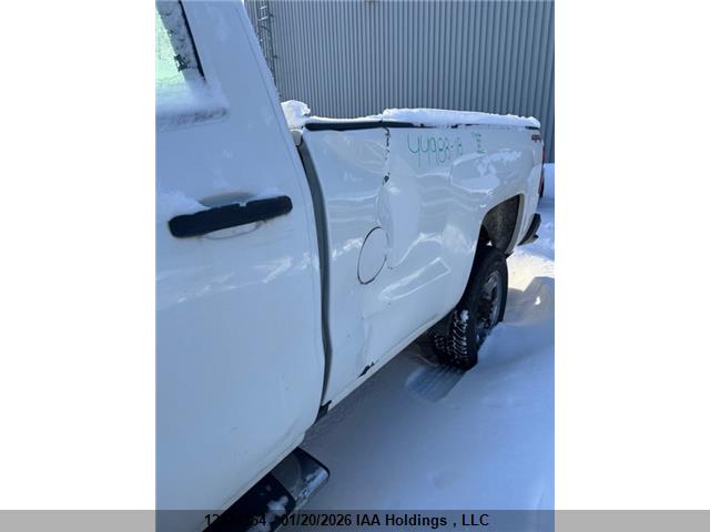 1GC2KUEG4JZ200666 Chevrolet Silverado K2500 Heavy Duty