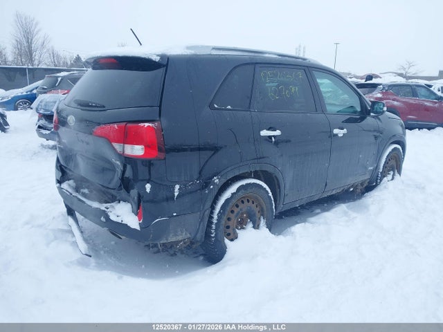 5XYKUDA77FG627099 KIA Sorento