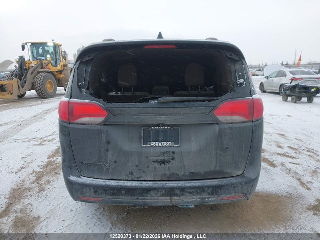 12520373 :رقم المزاد ، 2C4RC1EG0KR583351 vin ، 2019 Chrysler Pacifica Touring L Plus مزاد بيع