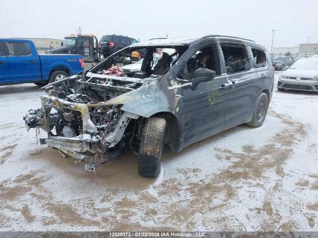 12520373 :رقم المزاد ، 2C4RC1EG0KR583351 vin ، 2019 Chrysler Pacifica Touring L Plus مزاد بيع