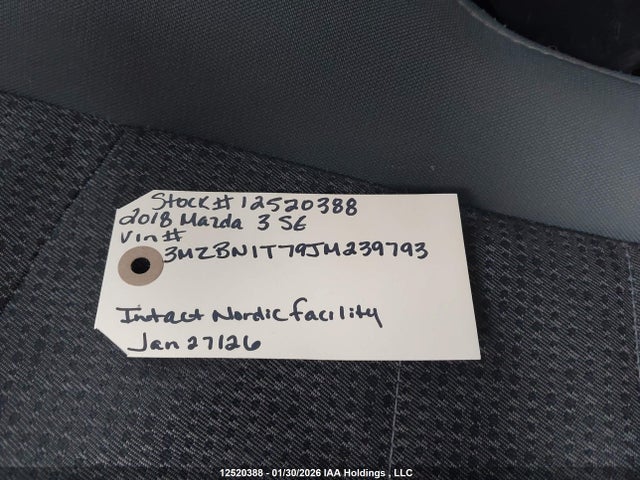 3MZBN1T79JM239793 Mazda 3 SE