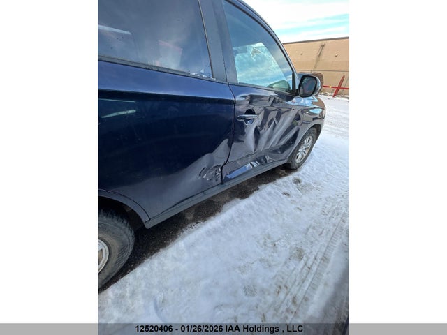 JA4JZ3AX8EZ603525 Mitsubishi Outlander Se