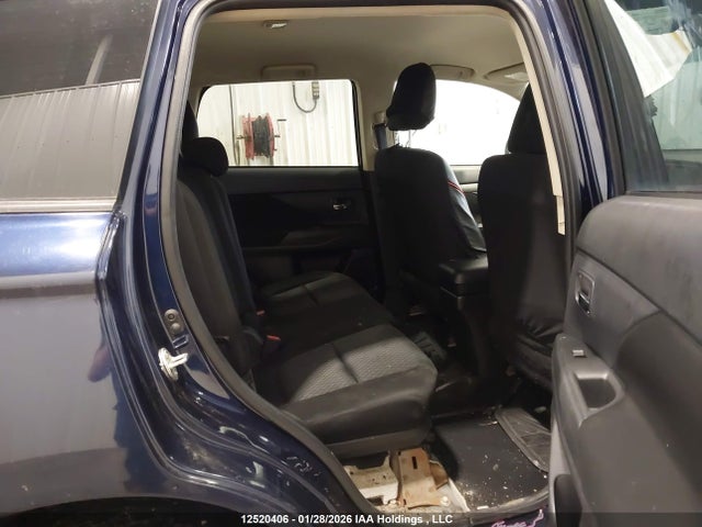 JA4JZ3AX8EZ603525 Mitsubishi Outlander Se